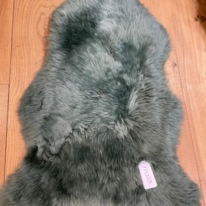 Peau de mouton véritable - Fibre By Auskin - Coloris evergreen 95x60