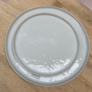 Assiette ronde - Vaisselle Porcelino de « pomax »