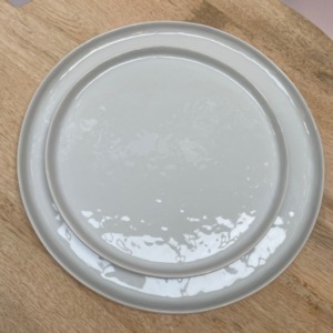 Assiette ronde - Vaisselle Porcelino de « pomax »
