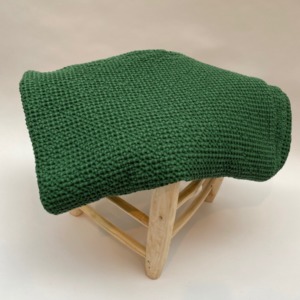 Jeté de lit « Maia» 100% coton nid d’abeille stonewashed - Vivaraise - Coloris épicéa - 140/200cm