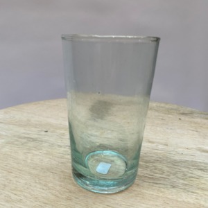Verre droit marocain en verre recyclé 12cm de hauteur et 7 cm de diamètre