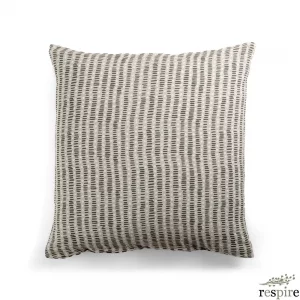 Coussin en velours de soie - Lead - Le Monde Sauvage