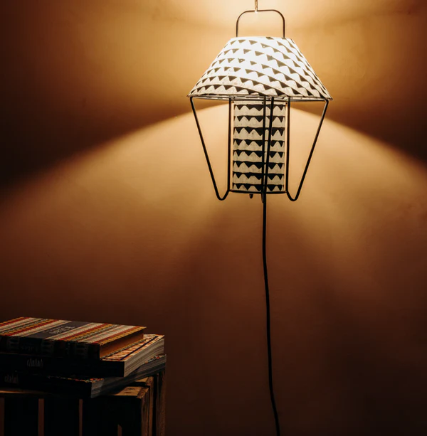lampe tringle noir 2